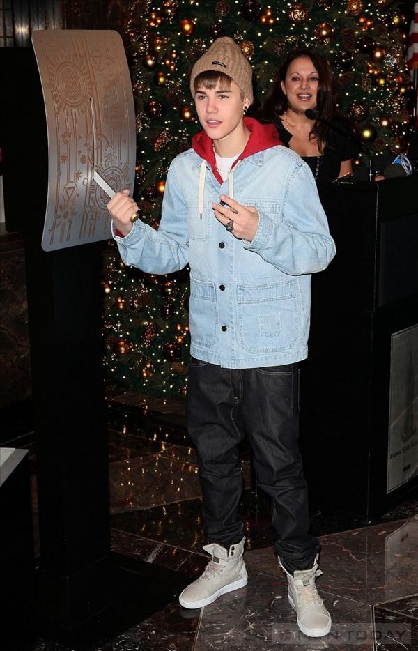 Mặc jacket denim như Justin Bieber