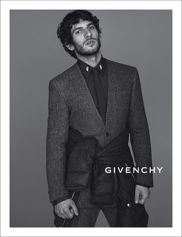 Givenchy – Kẻ nổi loạn từ nước Pháp