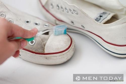 Mẹo 'giặt' giày Converse đúng cách - 5